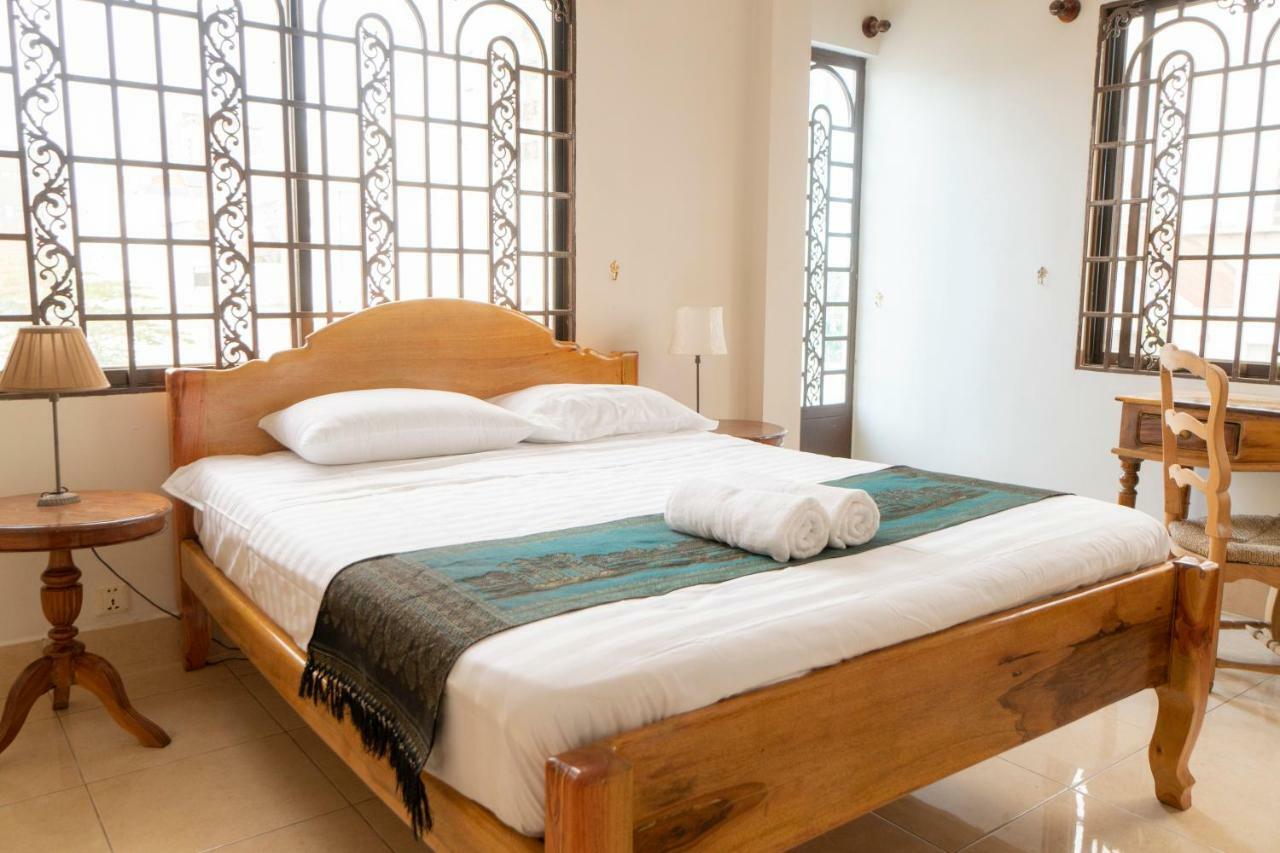 Villa Paradiso Phnom Penh Exterior photo